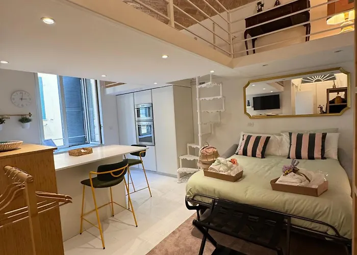 Hestya Domus Апартаменты Рим